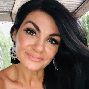 Meet your Posher, Vickie